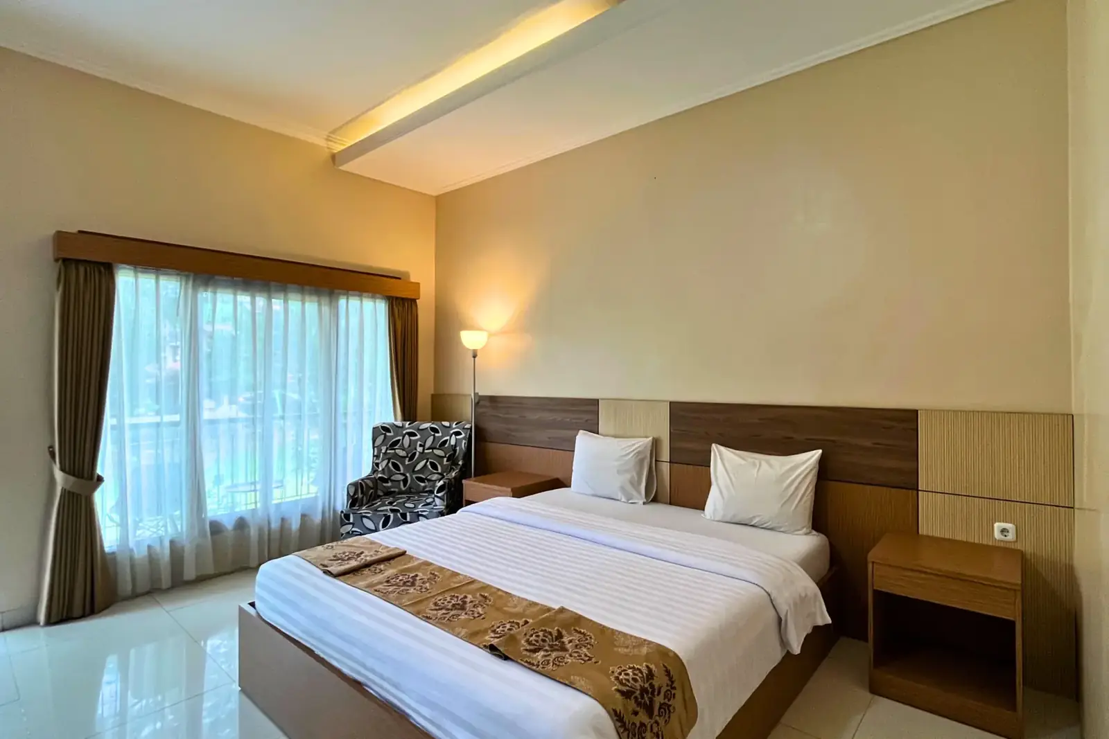 Type Mina - Hotel Double Bed di Saung Dolken Resort & Hotel Syariah