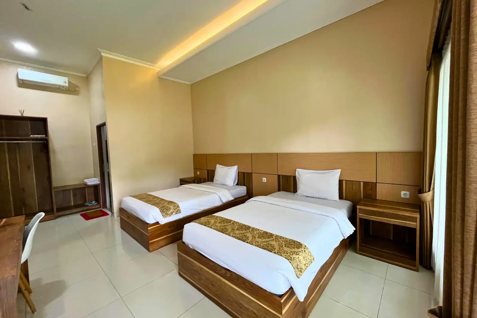 Type Mina - Hotel Twin Bed di Saung Dolken Resort & Hotel Syariah