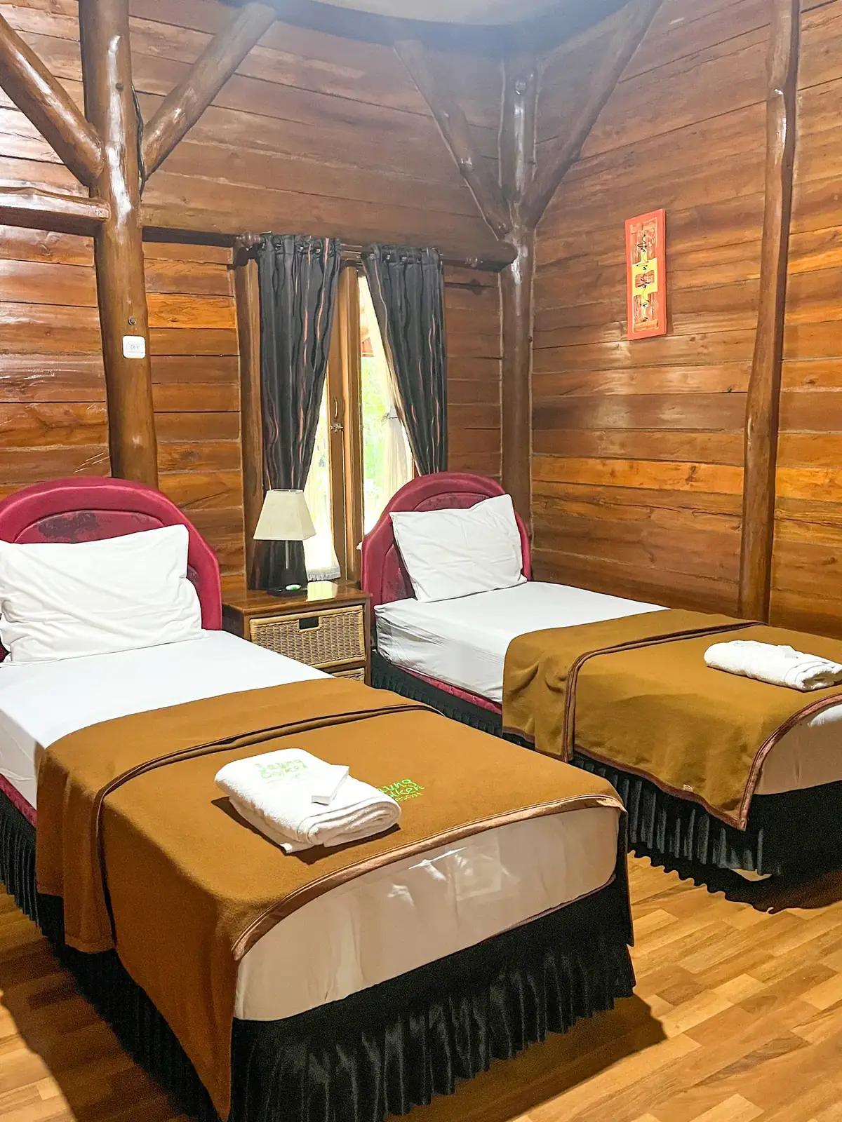 Type Shafa - Hotel Twin Bed di Saung Dolken Resort & Hotel Syariah