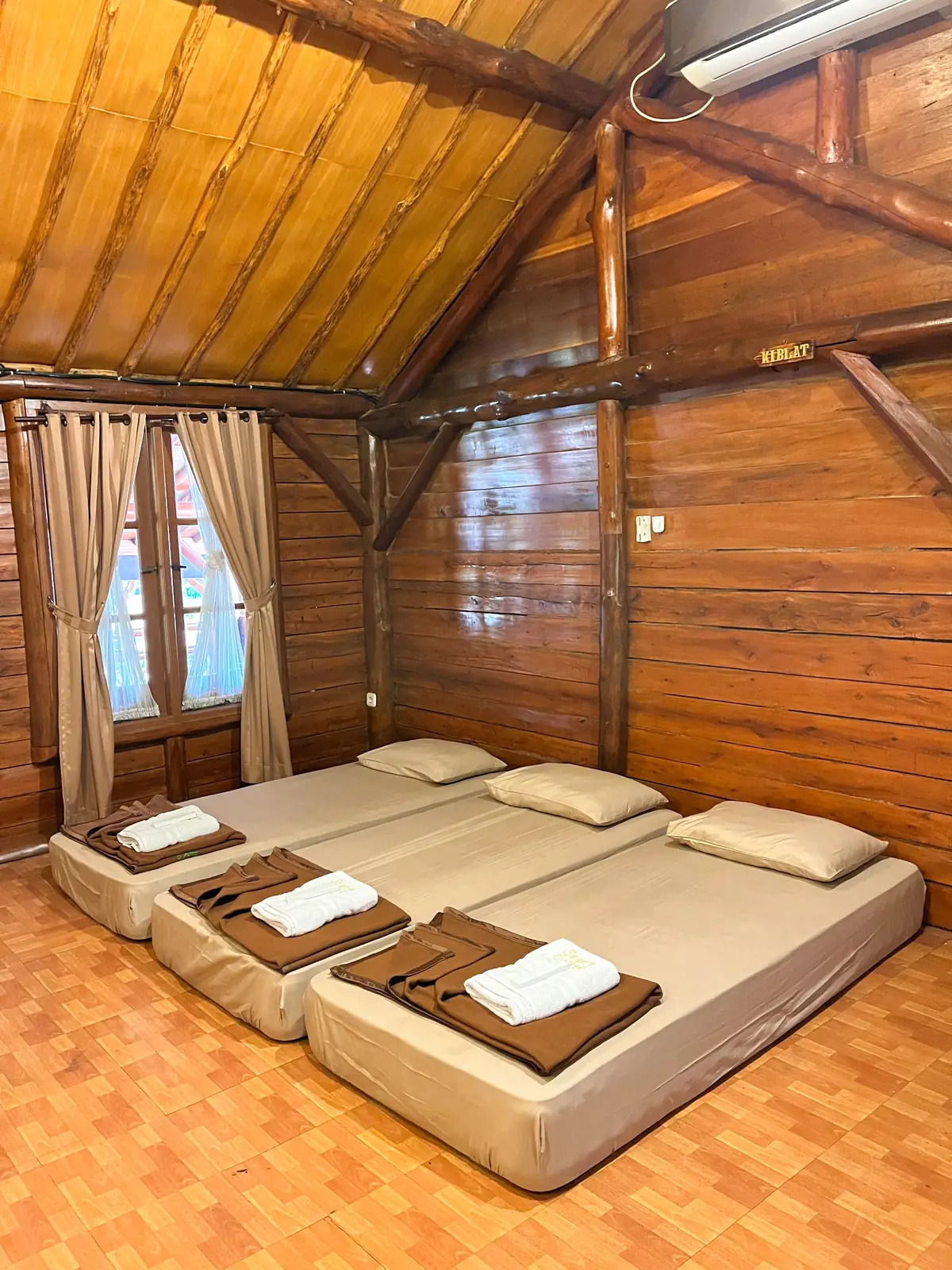 Type Villa Quba - Nyaman Untuk Tidur Bersama dengan Keluarga Besar Saung Dolken Resort & Hotel Syariah