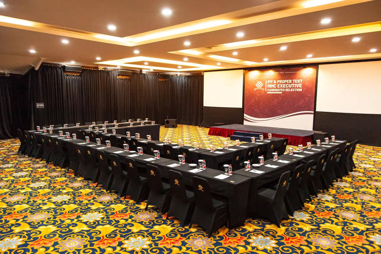 Meeting Room Zamzam Besar - ruang meeting luas untuk presentasi dan gathering kantor di Saung Dolken Resort & Hotel Syariah Sentul Bogor