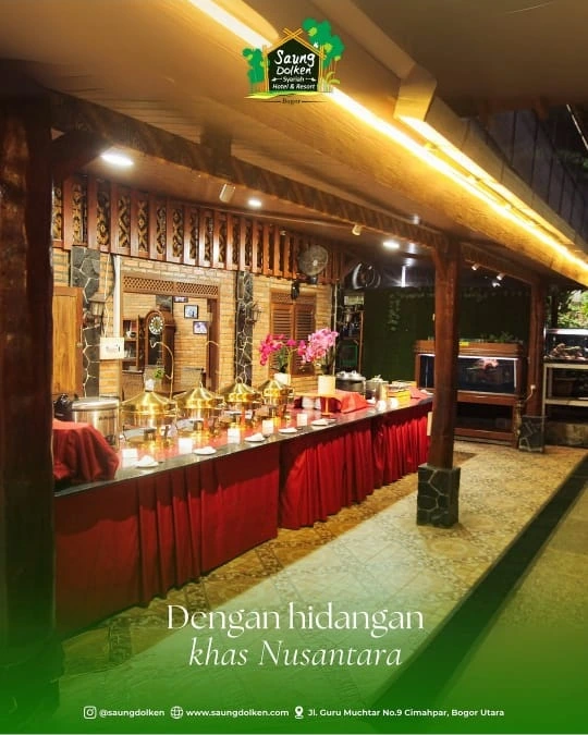 Cafe & Resto Saung Dolken - Area makan dan lounge nyaman di hotel resort syariah Sentul Bogor, cocok untuk keluarga dan rapat santai